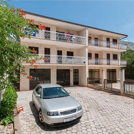 Apartments Ricina Дуги Рат Екстериор снимка