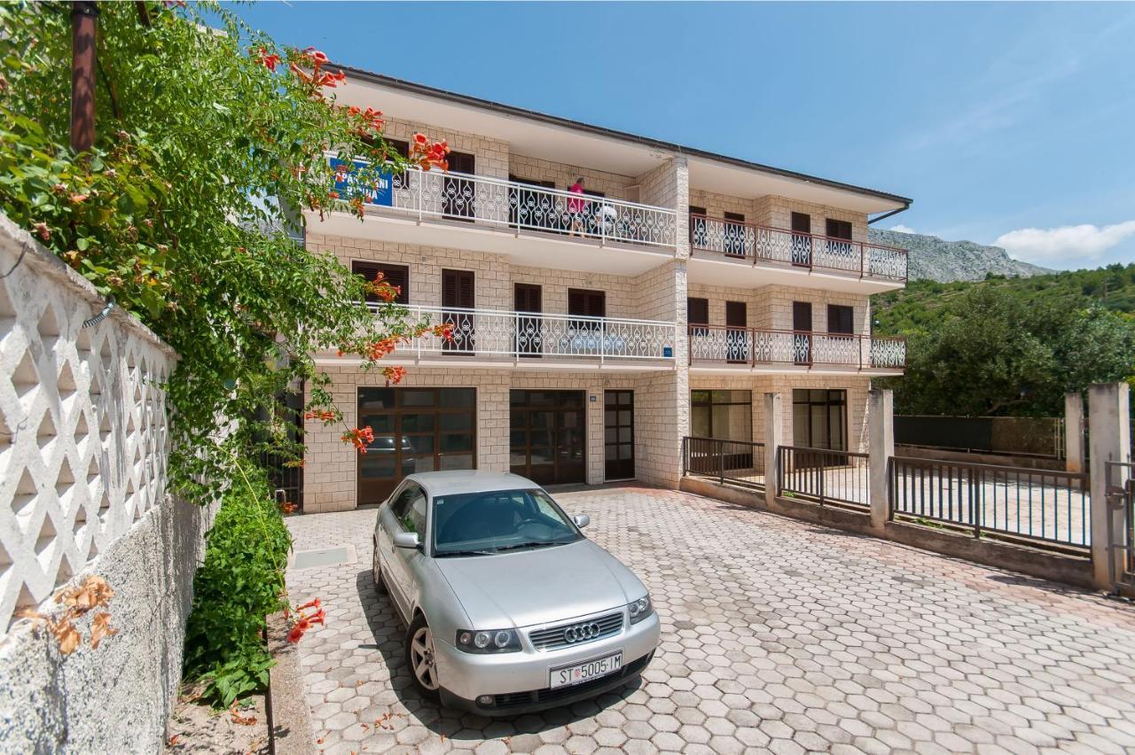 Apartments Ricina Дуги Рат Екстериор снимка