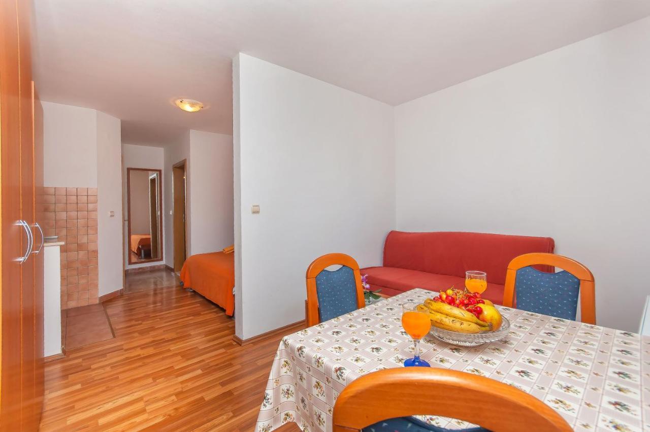 Apartments Ricina Дуги Рат Екстериор снимка