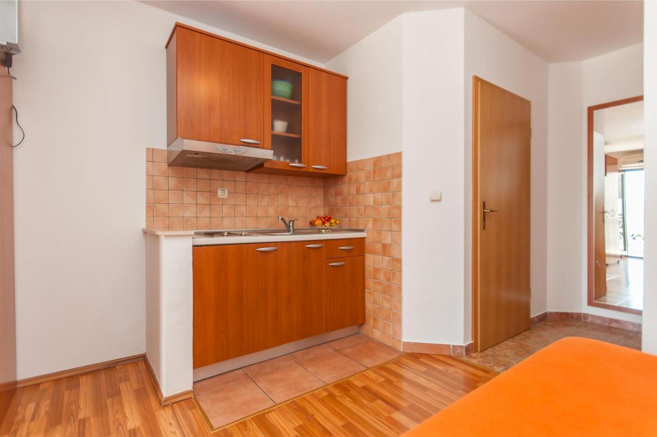Apartments Ricina Дуги Рат Екстериор снимка